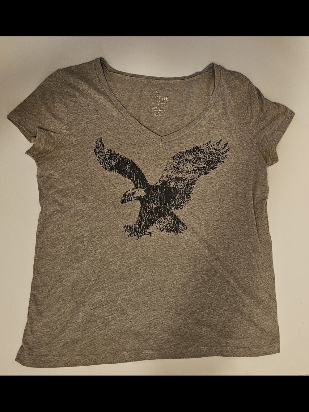 American Eagle Heather Gray V-Neck Eagle Graphic Tee